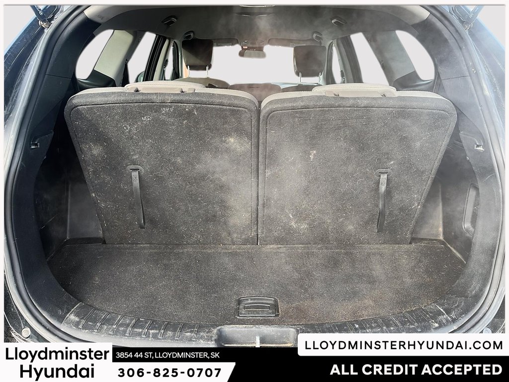 2019 Hyundai Santa Fe XL Essential in Lloydminster, Saskatchewan - 6 - w1024h768px