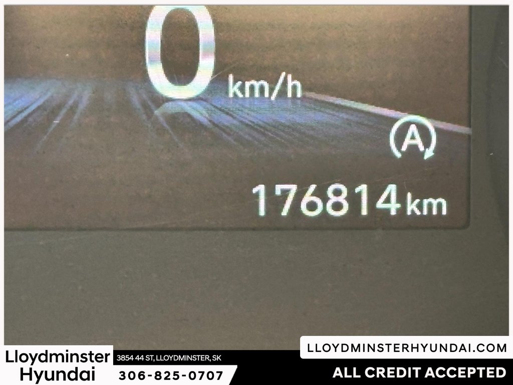 2019 Hyundai Santa Fe Essential in Lloydminster, Saskatchewan - 12 - w1024h768px