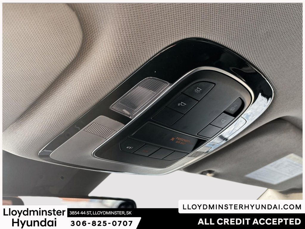 2019 Hyundai Santa Fe Essential in Lloydminster, Saskatchewan - 17 - w1024h768px