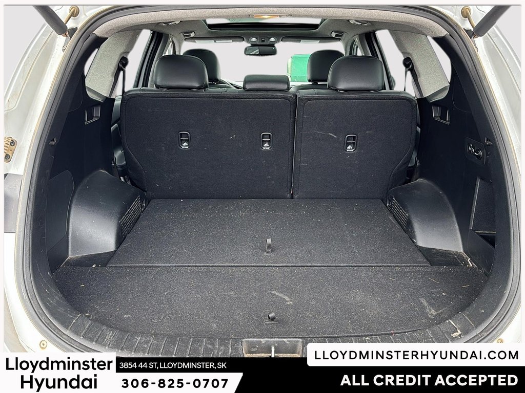 2019 Hyundai Santa Fe Luxury in Lloydminster, Saskatchewan - 9 - w1024h768px