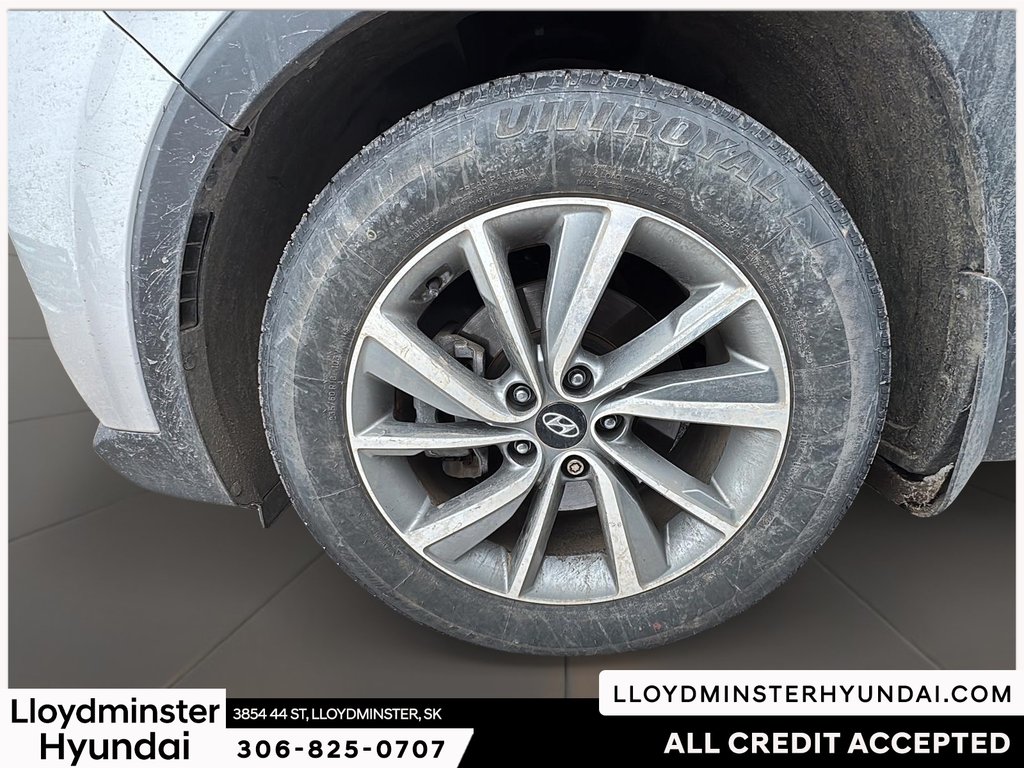 2019 Hyundai Santa Fe Luxury in Lloydminster, Saskatchewan - 10 - w1024h768px