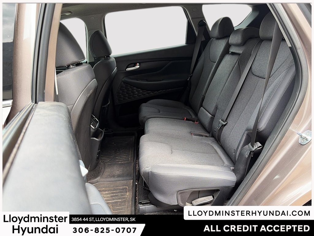 2019 Hyundai Santa Fe Preferred 2.0 in Lloydminster, Saskatchewan - 13 - w1024h768px