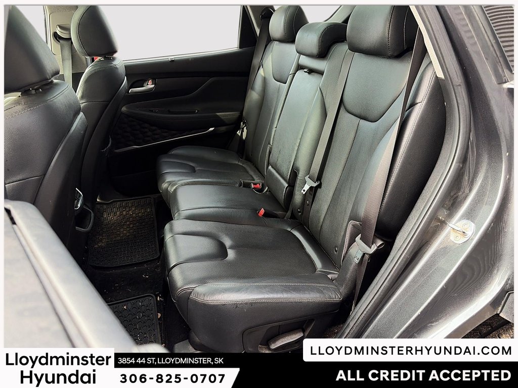 2020 Hyundai Santa Fe Preferred 2.4 in Lloydminster, Saskatchewan - 13 - w1024h768px