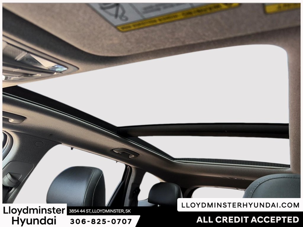 2020 Hyundai Santa Fe Preferred 2.4 in Lloydminster, Saskatchewan - 22 - w1024h768px
