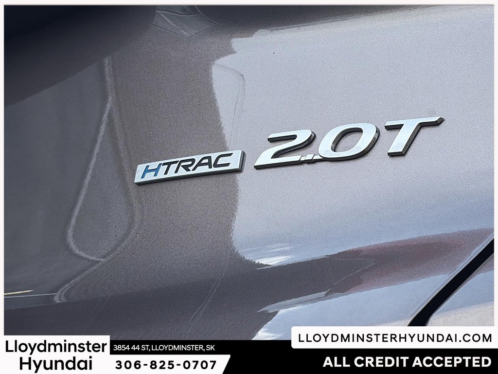 2020 Hyundai Santa Fe Luxury 2.0 in Lloydminster, Saskatchewan - 21 - w1024h768px