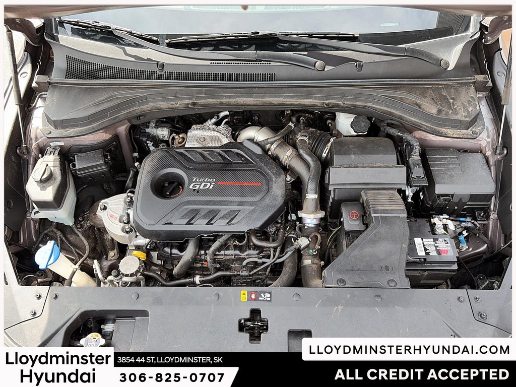 2020 Hyundai Santa Fe Luxury 2.0 in Lloydminster, Saskatchewan - 11 - w1024h768px