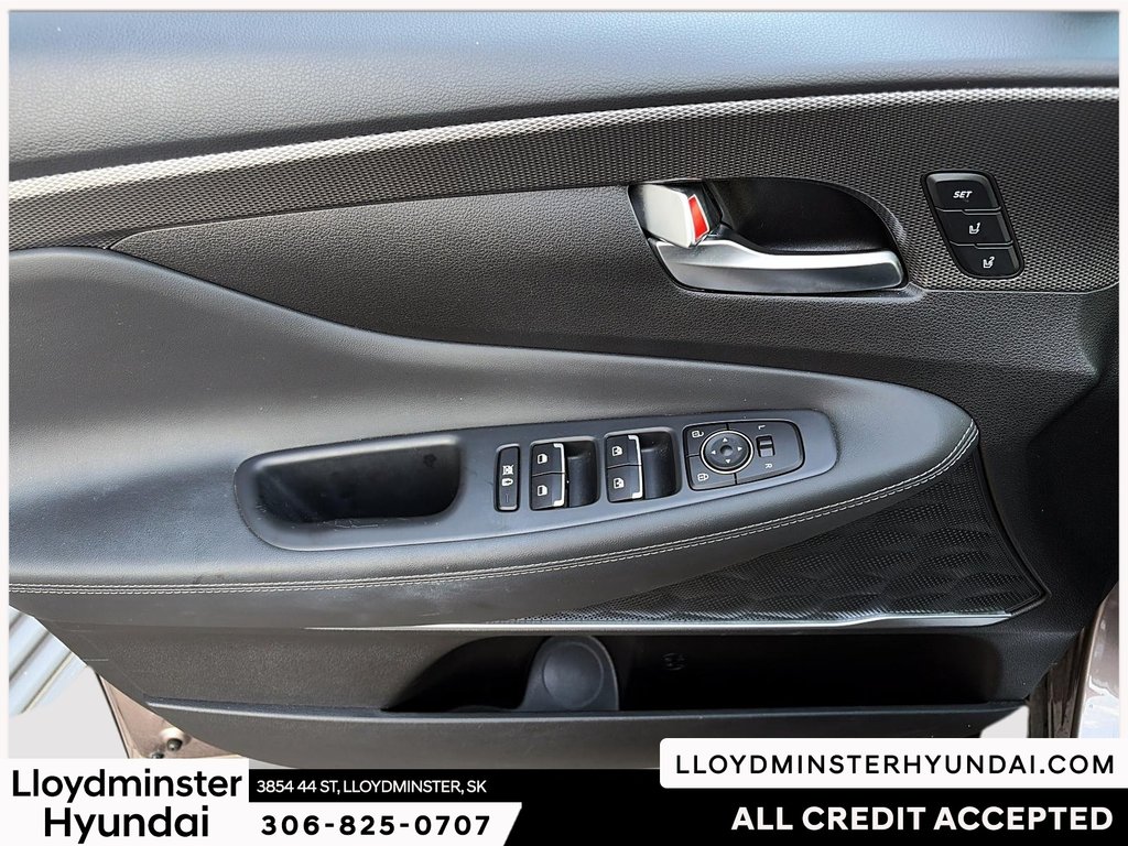 2020 Hyundai Santa Fe Luxury 2.0 in Lloydminster, Saskatchewan - 15 - w1024h768px