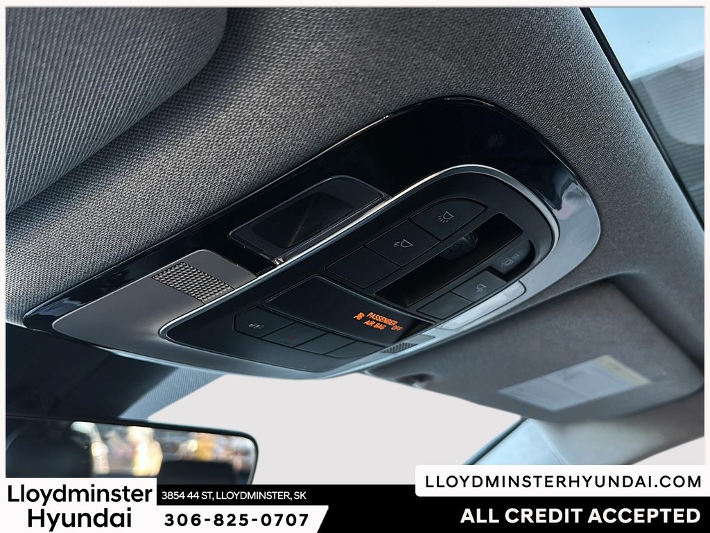 2021 Hyundai Santa Fe Preferred in Lloydminster, Saskatchewan - 19 - w1024h768px