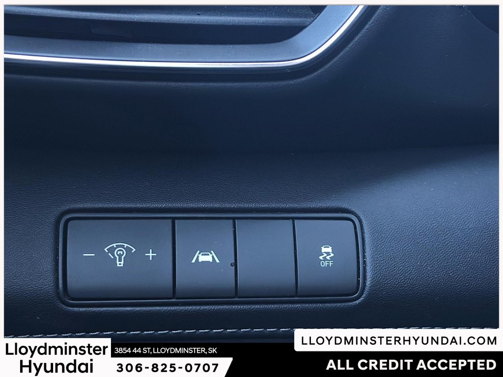 2021 Hyundai Santa Fe Preferred in Lloydminster, Saskatchewan - 17 - w1024h768px