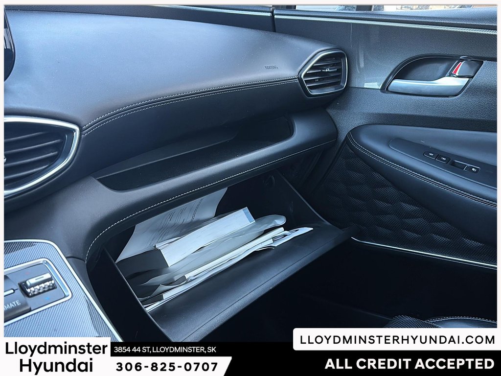 2021 Hyundai Santa Fe Preferred in Lloydminster, Saskatchewan - 18 - w1024h768px