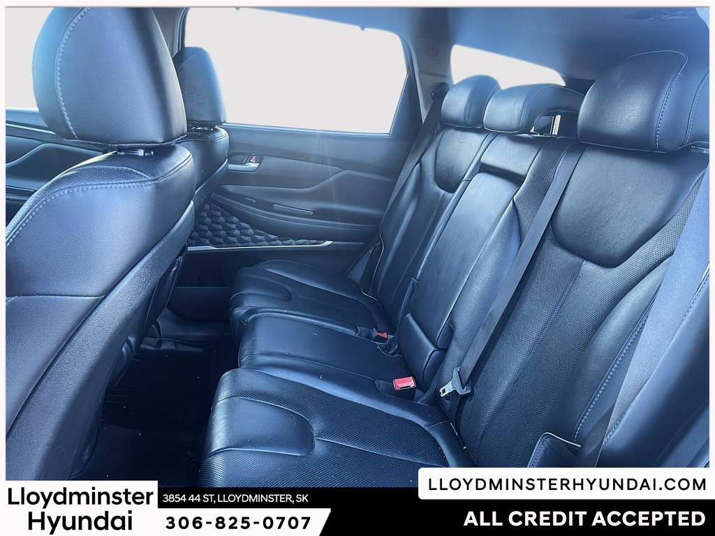 2022 Hyundai Santa Fe Preferred in Lloydminster, Saskatchewan - 12 - w1024h768px