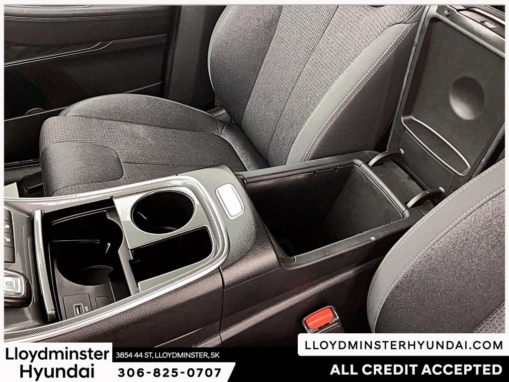 2023 Hyundai Santa Fe Preferred in Lloydminster, Saskatchewan - 10 - w1024h768px