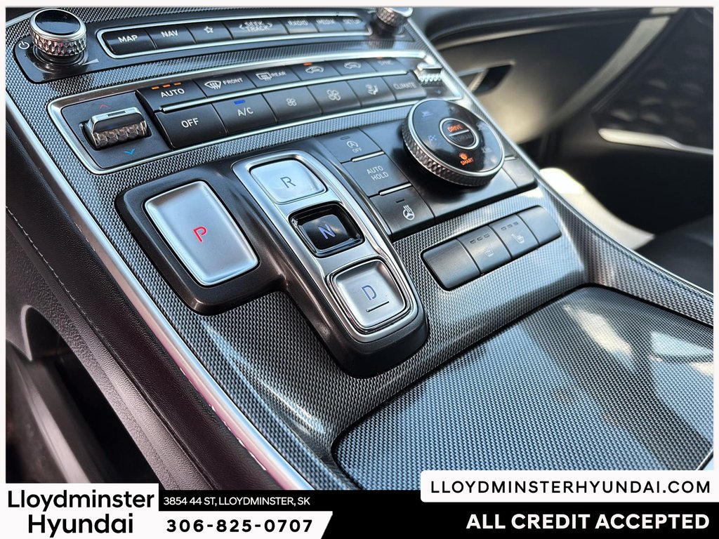 2023 Hyundai Santa Fe Preferred in Lloydminster, Saskatchewan - 17 - w1024h768px