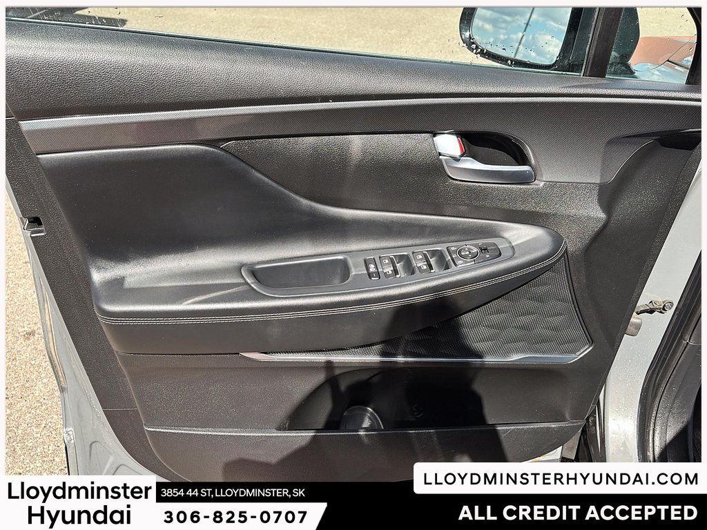 2023 Hyundai Santa Fe Preferred in Lloydminster, Saskatchewan - 13 - w1024h768px