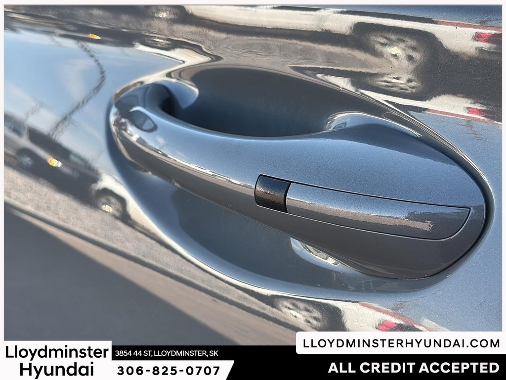 2023 Hyundai Santa Fe Preferred in Lloydminster, Saskatchewan - 15 - w1024h768px