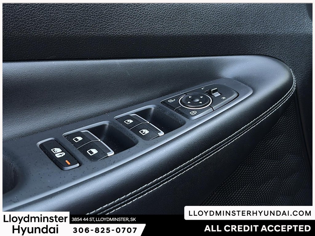 2023 Hyundai Santa Fe Preferred in Lloydminster, Saskatchewan - 16 - w1024h768px