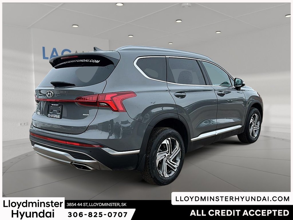 2023 Hyundai Santa Fe Preferred in Lloydminster, Saskatchewan - 5 - w1024h768px