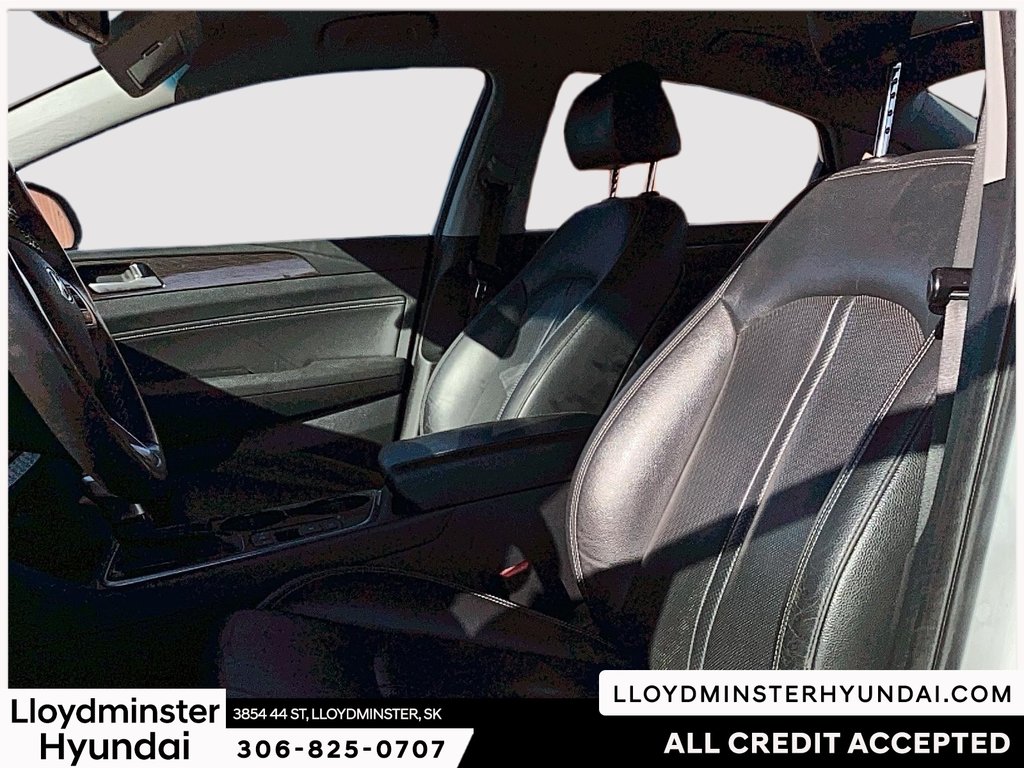 2019 Hyundai Sonata Plug-In Hybrid Ultimate in Lloydminster, Saskatchewan - 9 - w1024h768px