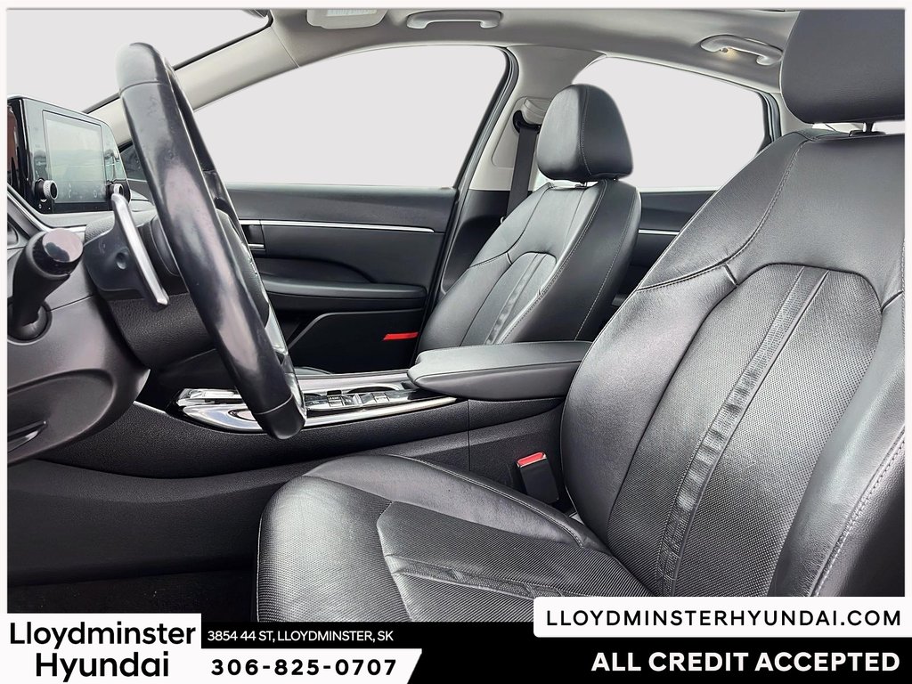 2020 Hyundai Sonata Luxury in Lloydminster, Saskatchewan - 11 - w1024h768px
