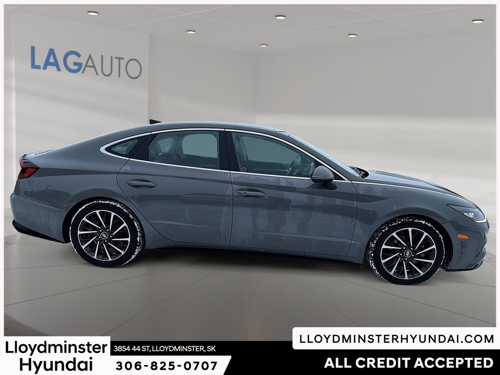 2020 Hyundai Sonata Luxury in Lloydminster, Saskatchewan - 4 - w1024h768px