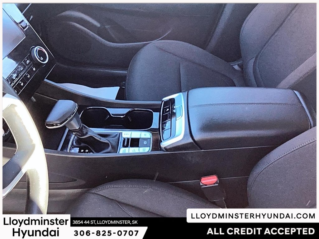 2022 Hyundai Tucson Essential in Lloydminster, Saskatchewan - 12 - w1024h768px