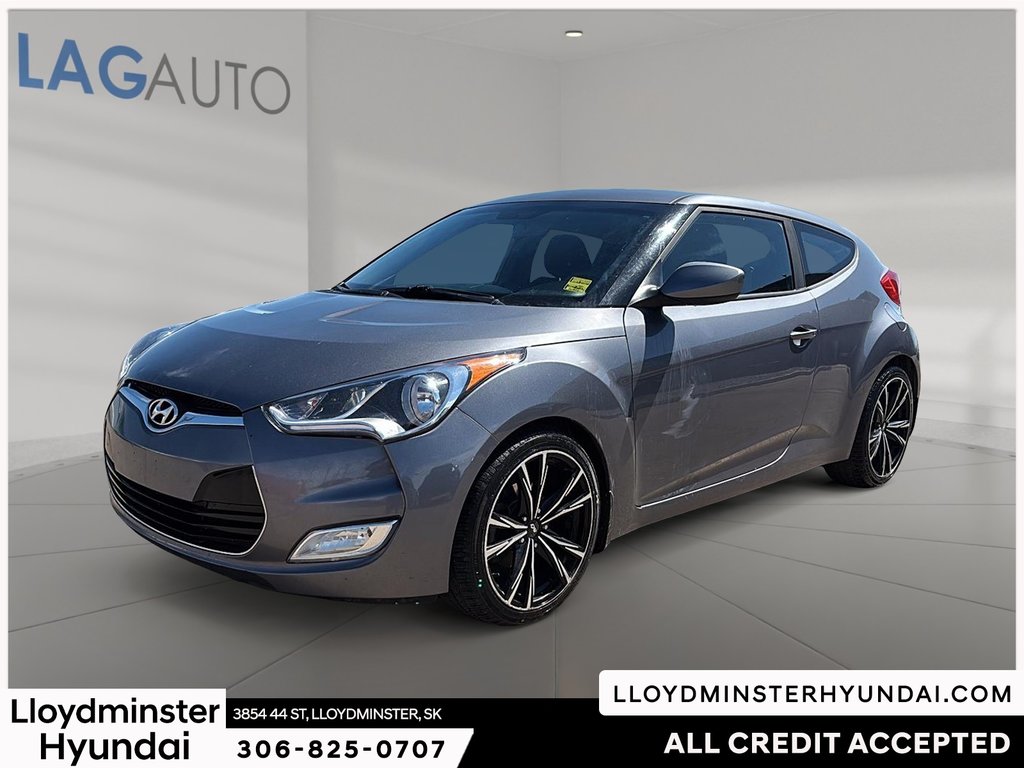 2016 Hyundai Veloster SE in Lloydminster, Saskatchewan - 1 - w1024h768px