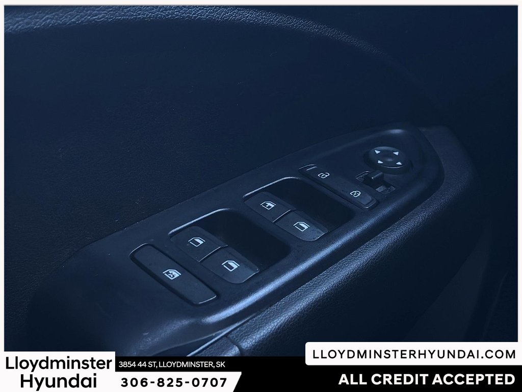 2021 Hyundai Venue Trend in Lloydminster, Saskatchewan - 12 - w1024h768px