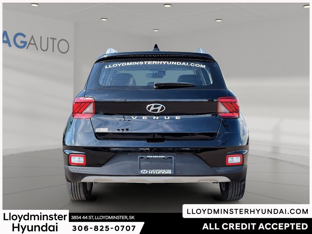 2021 Hyundai Venue Preferred in Lloydminster, Saskatchewan - 6 - w1024h768px