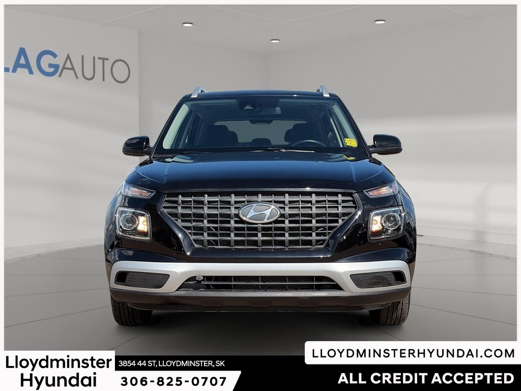 2021 Hyundai Venue Preferred in Lloydminster, Saskatchewan - 2 - w1024h768px