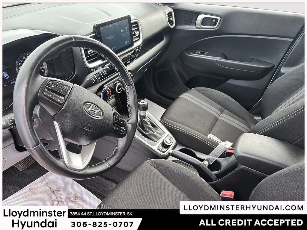 2022 Hyundai Venue Preferred in Lloydminster, Saskatchewan - 12 - w1024h768px