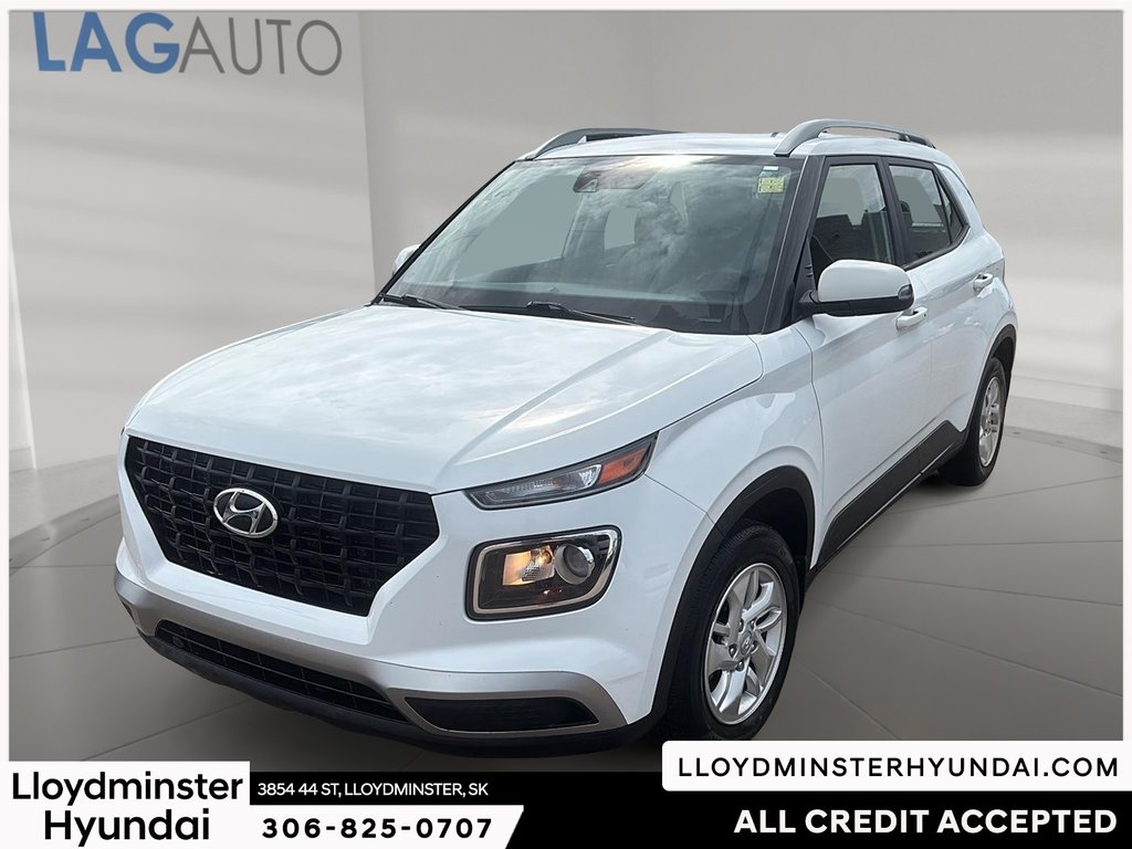 2022 Hyundai Venue Preferred in Lloydminster, Saskatchewan - 1 - w1024h768px