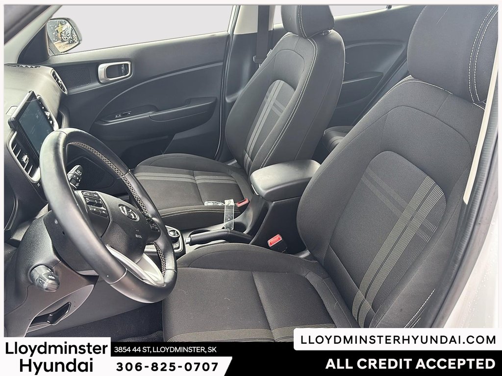2022 Hyundai Venue Preferred in Lloydminster, Saskatchewan - 11 - w1024h768px