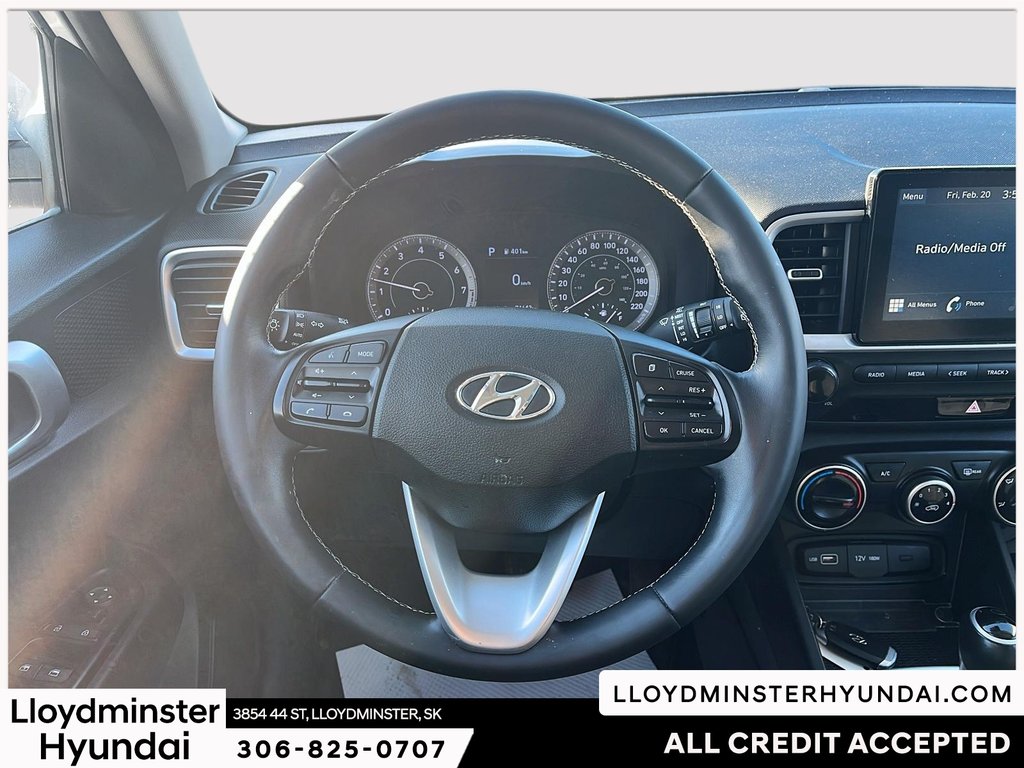 2022 Hyundai Venue Preferred in Lloydminster, Saskatchewan - 11 - w1024h768px