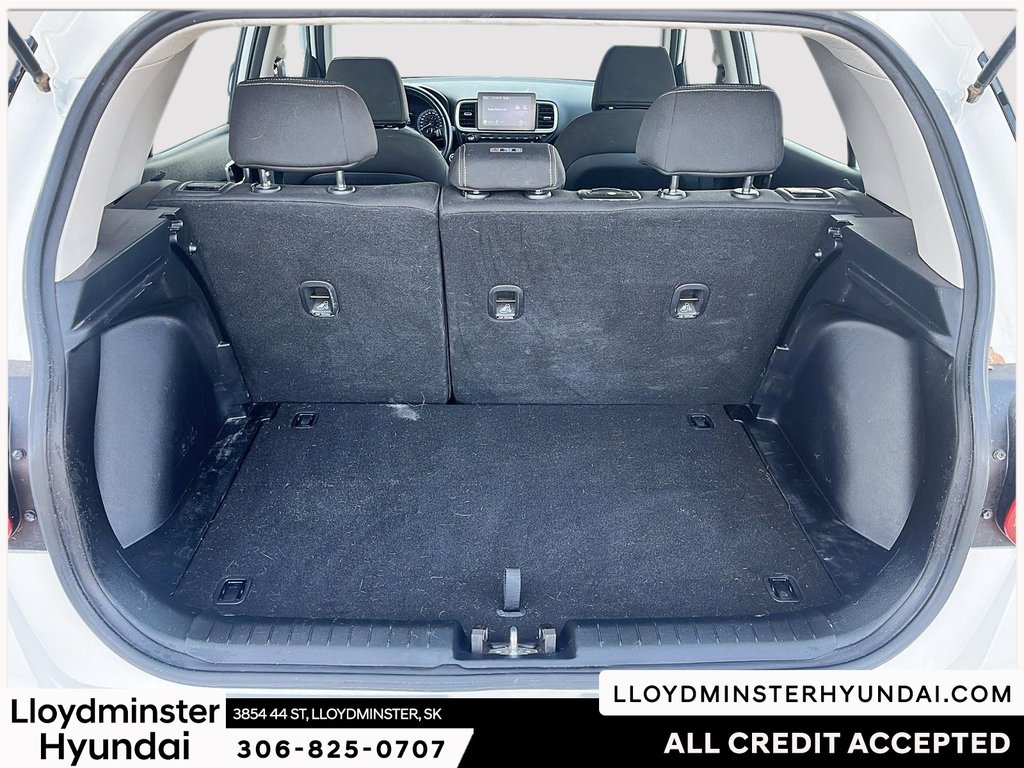 2022 Hyundai Venue Preferred in Lloydminster, Saskatchewan - 10 - w1024h768px