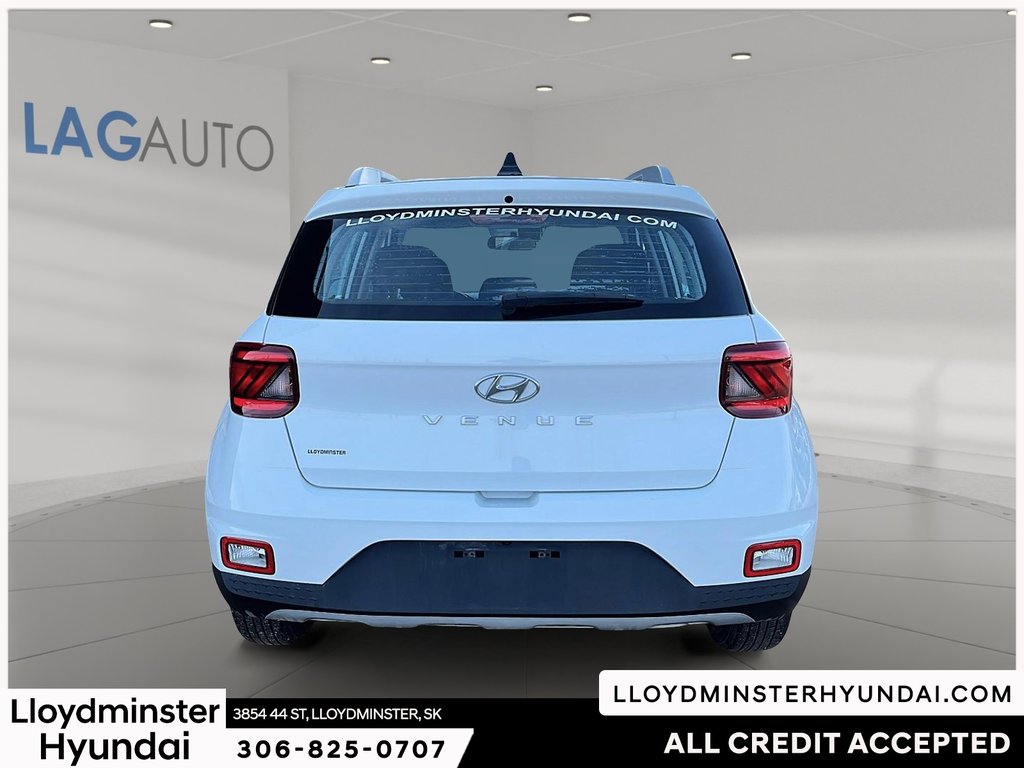 2022 Hyundai Venue Preferred in Lloydminster, Saskatchewan - 7 - w1024h768px