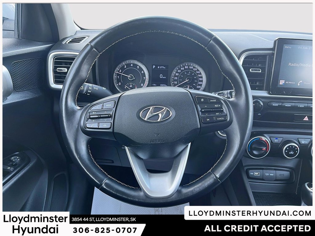 2022 Hyundai Venue Preferred in Lloydminster, Saskatchewan - 16 - w1024h768px