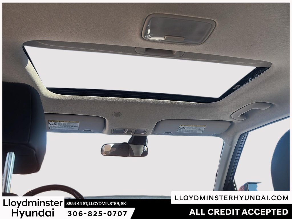 2023 Hyundai Venue Ultimate in Lloydminster, Saskatchewan - 16 - w1024h768px