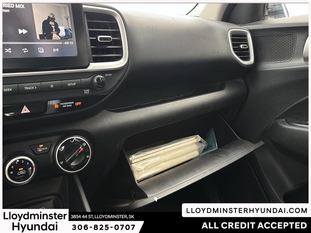 2023 Hyundai Venue Preferred in Lloydminster, Saskatchewan - 18 - w1024h768px