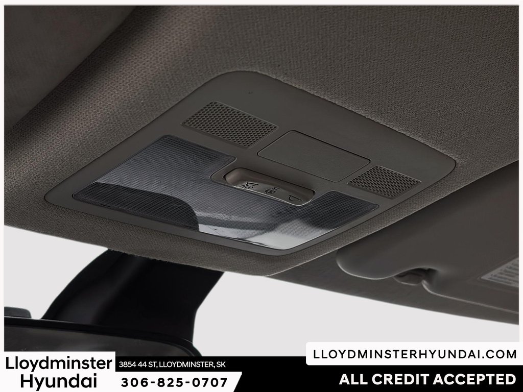 2023 Hyundai Venue Preferred in Lloydminster, Saskatchewan - 20 - w1024h768px