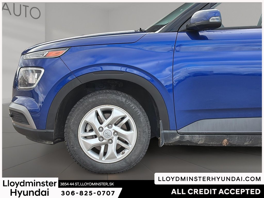 2023 Hyundai Venue Preferred in Lloydminster, Saskatchewan - 9 - w1024h768px