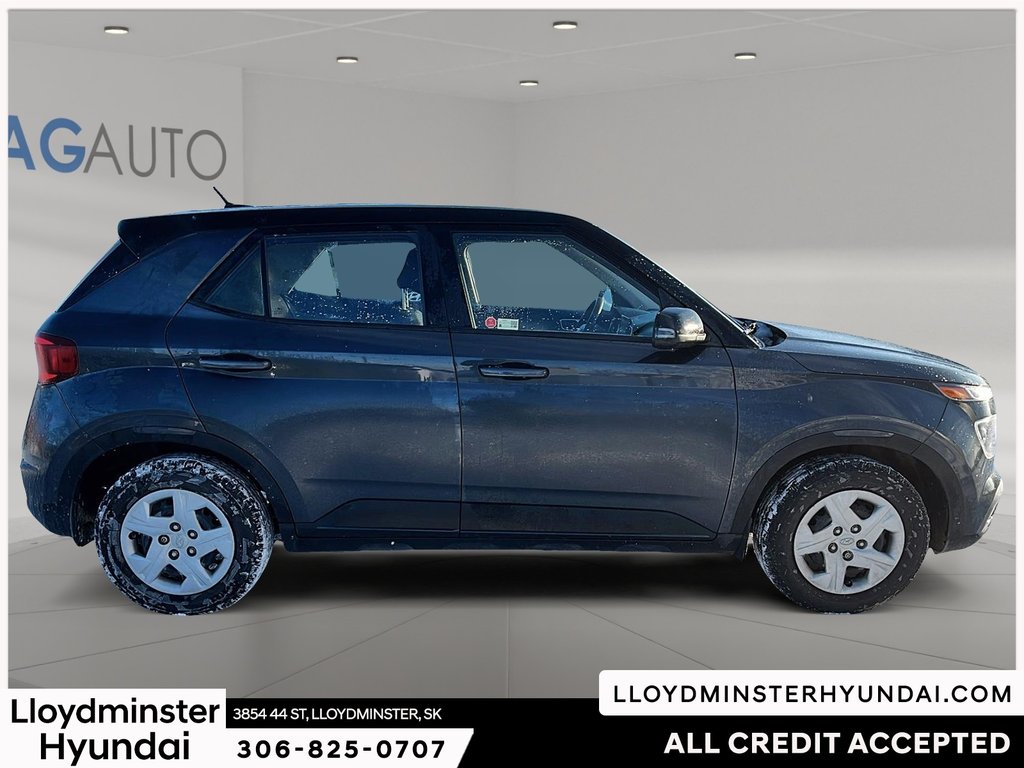 2023 Hyundai Venue Essential in Lloydminster, Saskatchewan - 4 - w1024h768px