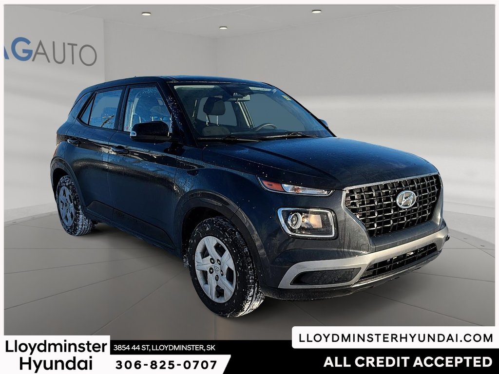 2023 Hyundai Venue Essential in Lloydminster, Saskatchewan - 3 - w1024h768px