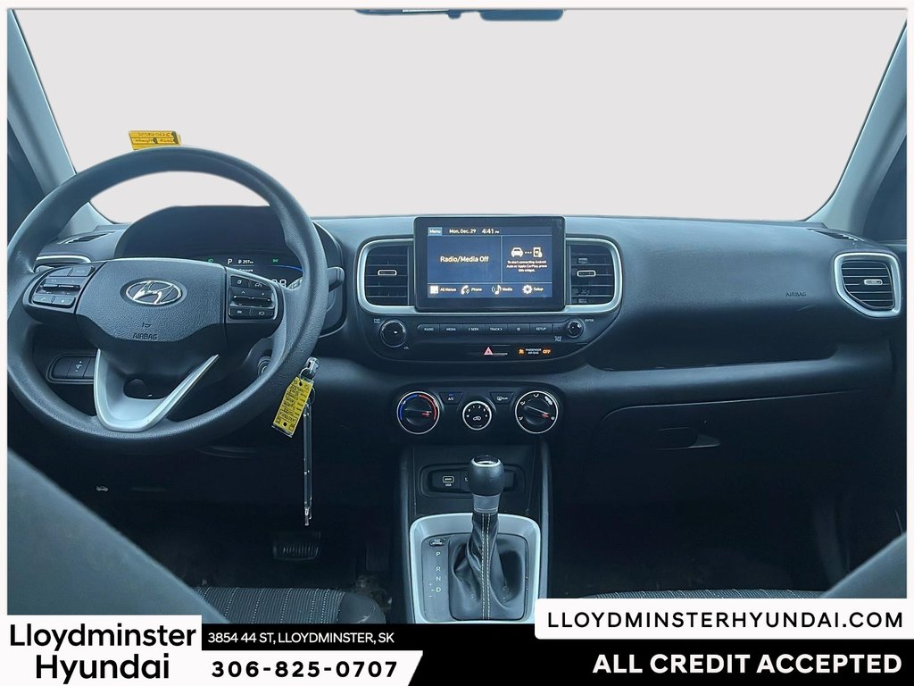 2023 Hyundai Venue Essential in Lloydminster, Saskatchewan - 11 - w1024h768px