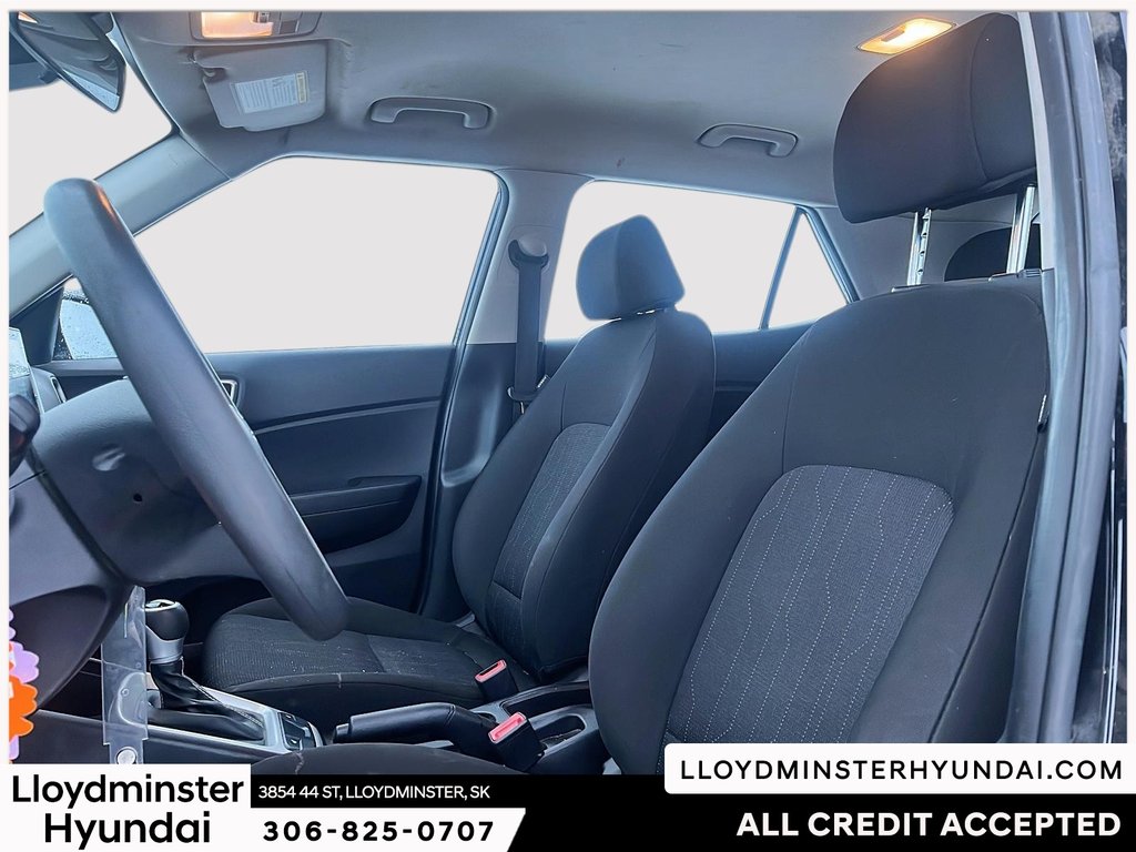2023 Hyundai Venue Essential in Lloydminster, Saskatchewan - 10 - w1024h768px
