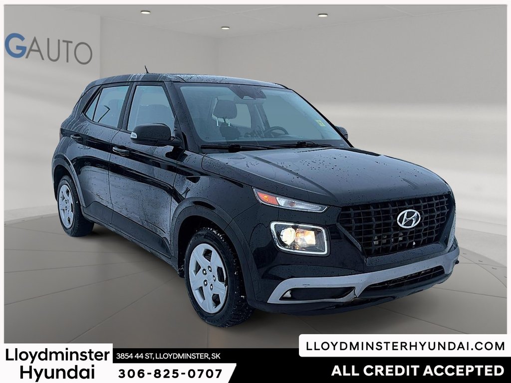 2023 Hyundai Venue Essential in Lloydminster, Saskatchewan - 3 - w1024h768px