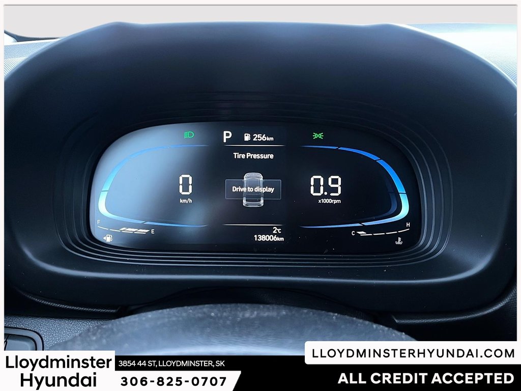 2023 Hyundai Venue Essential in Lloydminster, Saskatchewan - 15 - w1024h768px
