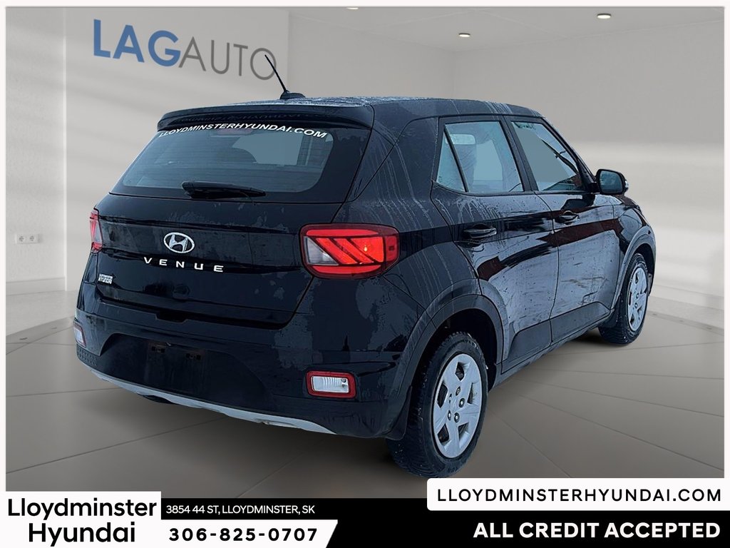 2023 Hyundai Venue Essential in Lloydminster, Saskatchewan - 5 - w1024h768px