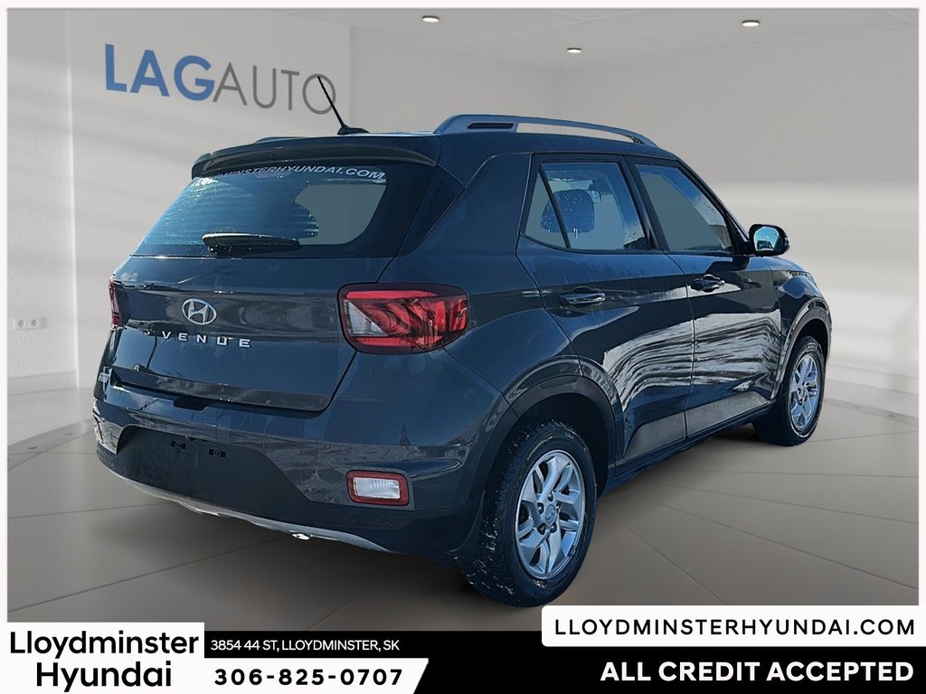 2023 Hyundai Venue Preferred in Lloydminster, Saskatchewan - 5 - w1024h768px
