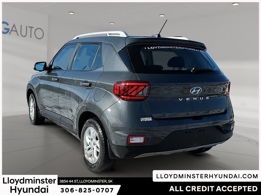 2023 Hyundai Venue Preferred in Lloydminster, Saskatchewan - 7 - w1024h768px