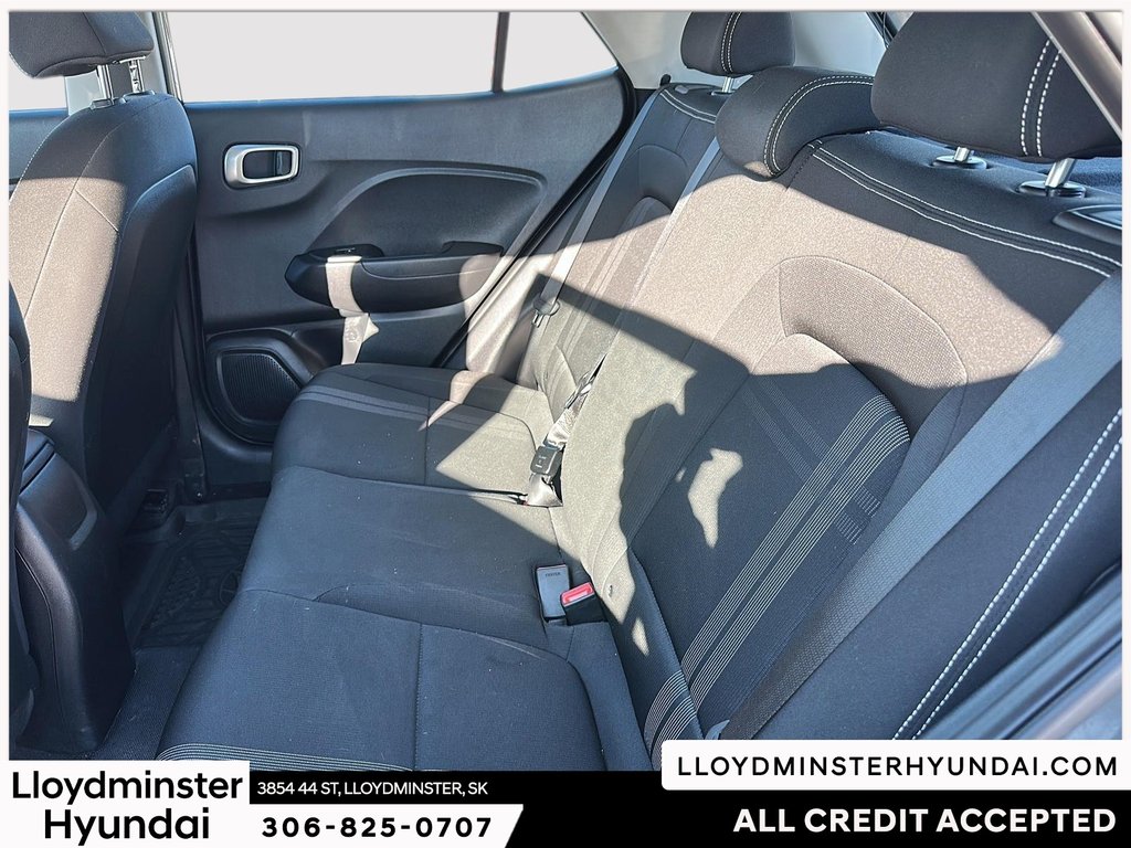 2023 Hyundai Venue Preferred in Lloydminster, Saskatchewan - 21 - w1024h768px